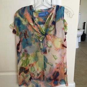Brand new Simply Vera Top